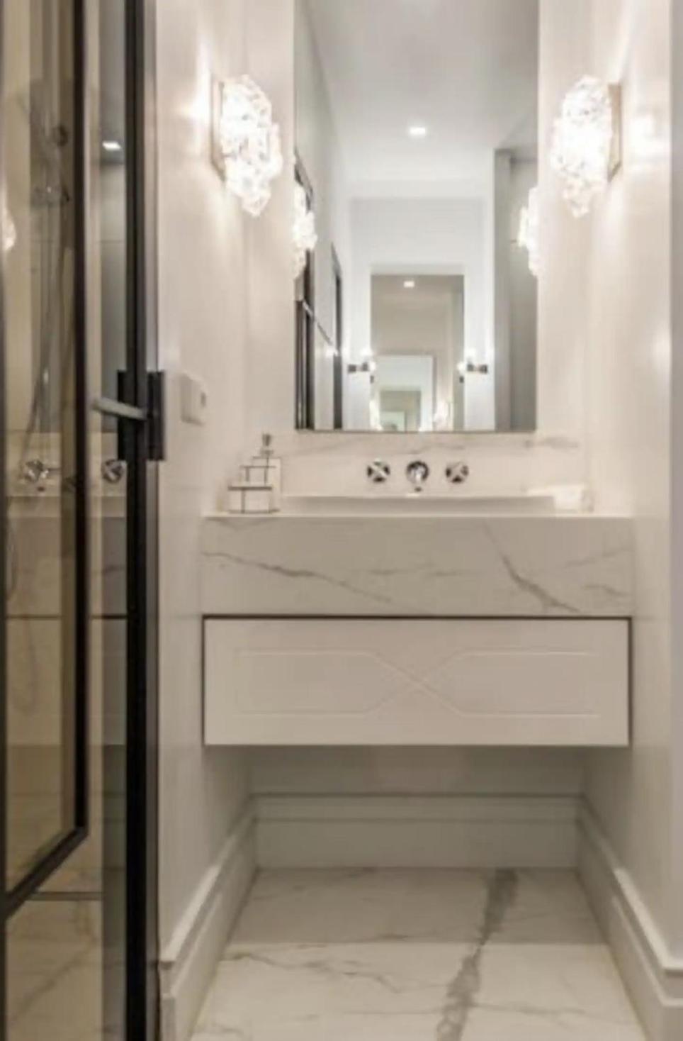 Apartamento De Lujo En Neptuno Lägenhet Madrid Exteriör bild